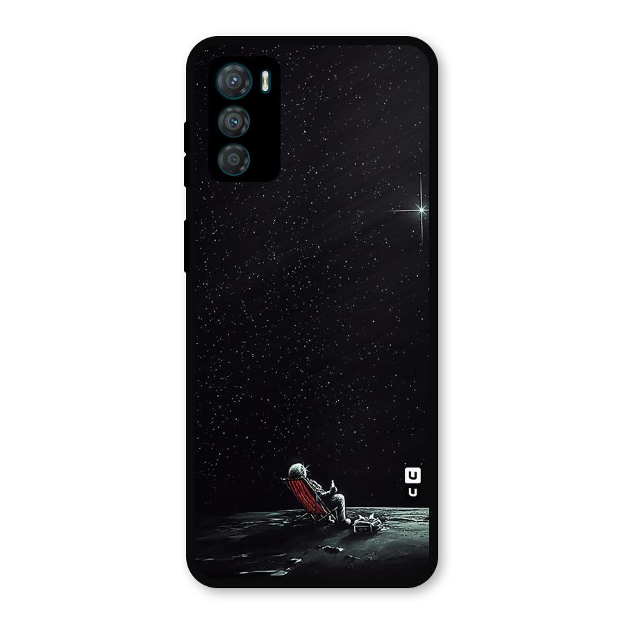 Resting Spaceman Face Metal Back Case for Moto G42