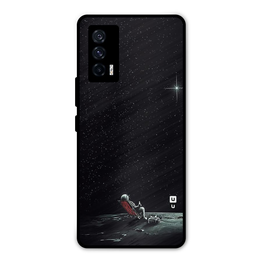 Resting Spaceman Face Metal Back Case for iQOO 7 5G