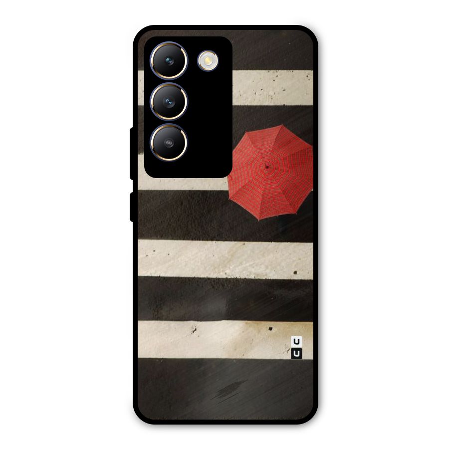 Single Red Umbrella Stripes Metal Back Case for Vivo T3 5G