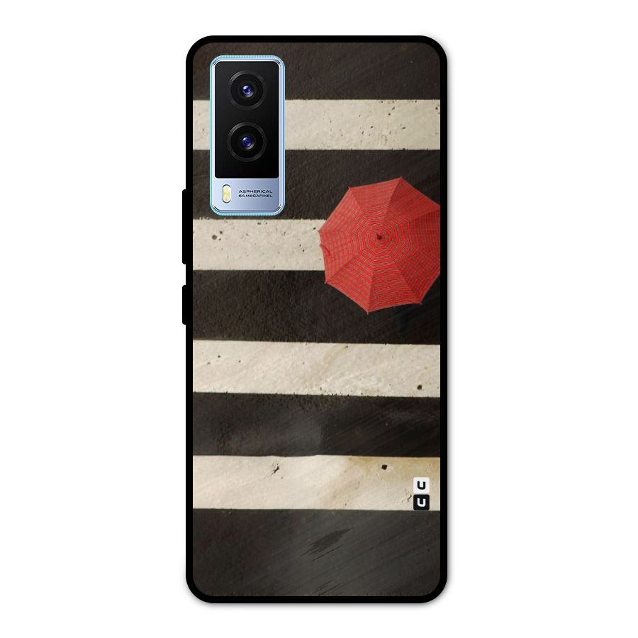 Single Red Umbrella Stripes Metal Back Case for Vivo V21e 5G