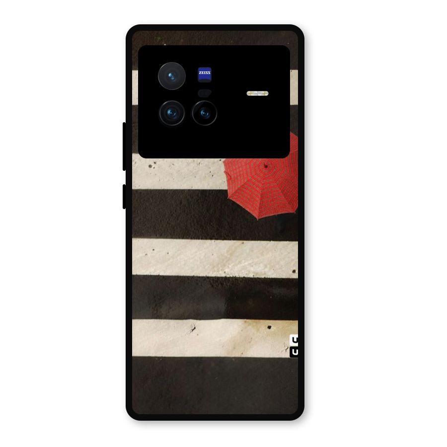Single Red Umbrella Stripes Metal Back Case for Vivo X80