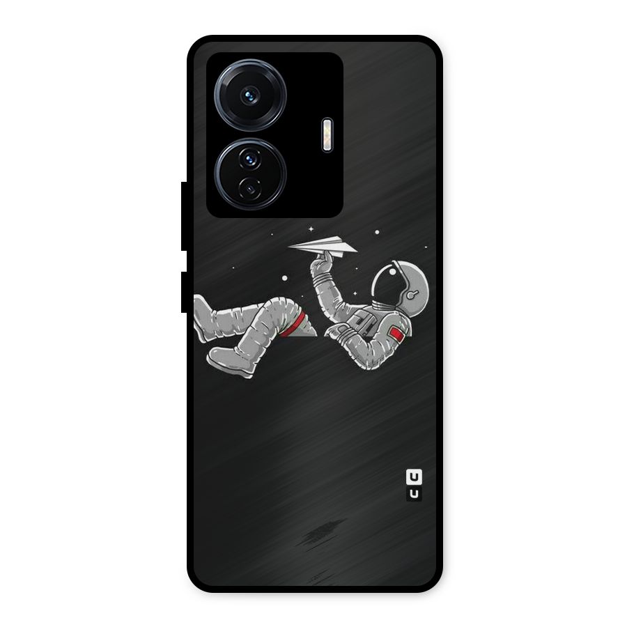 Spaceman Flying Metal Back Case for Vivo T1 Pro