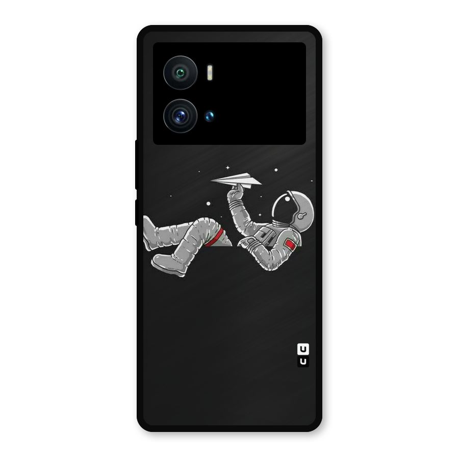 Spaceman Flying Metal Back Case for iQOO 9 Pro