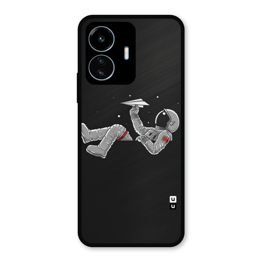 Spaceman Flying Metal Back Case for vivo iQOO Z6 Lite 5G