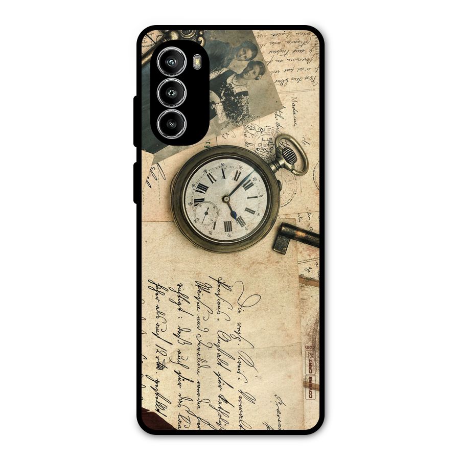 Vintage Key And Compass Metal Back Case for Moto G52