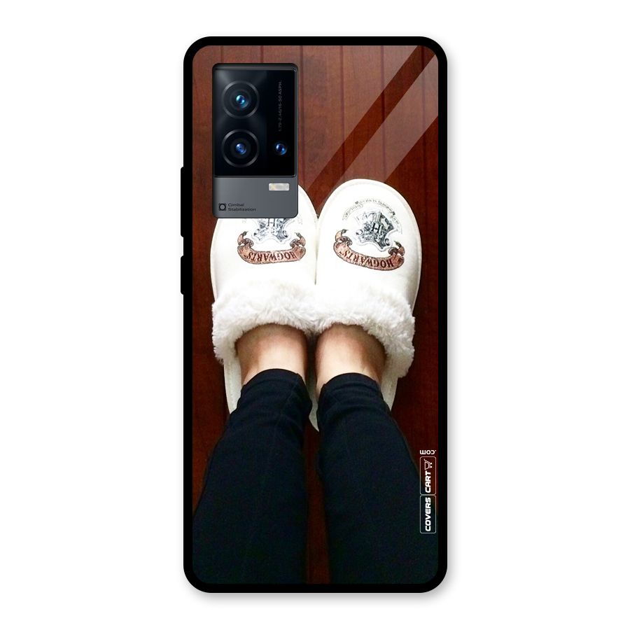 White Feets Glass Back Case for iQOO 9 5G
