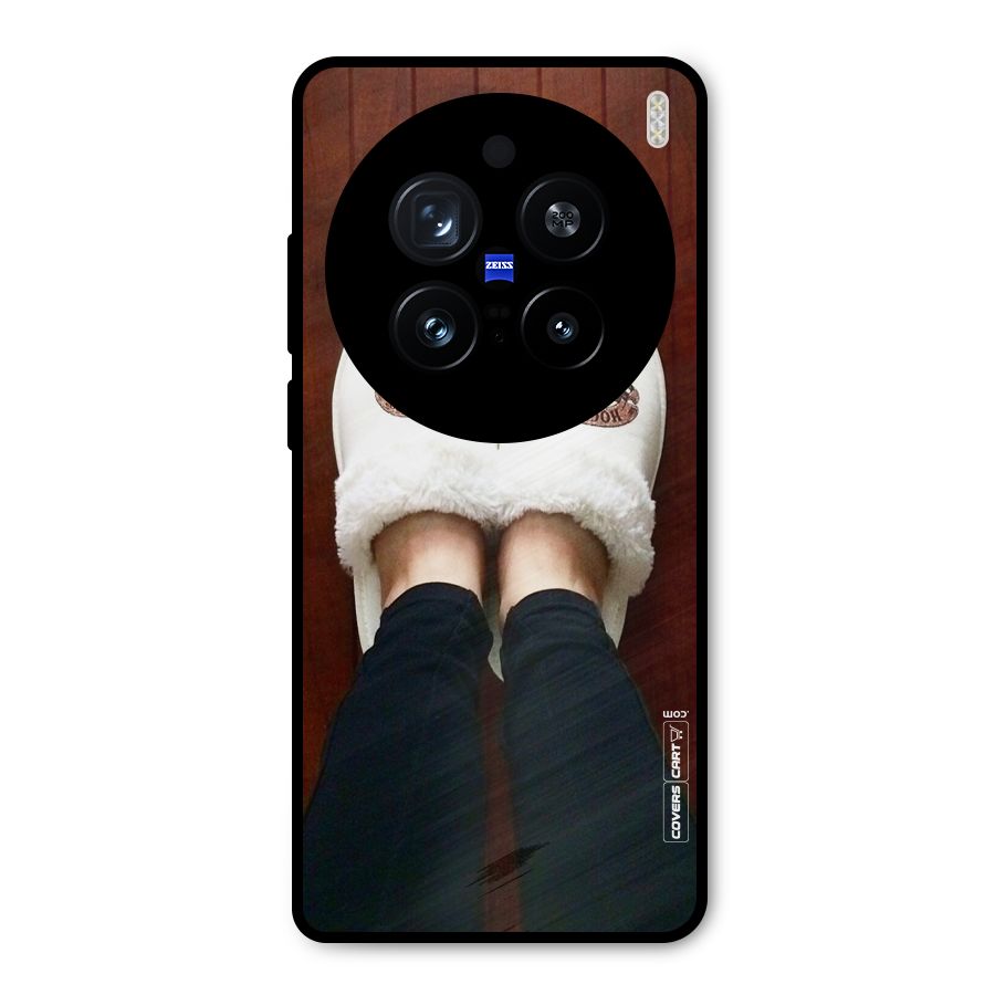 White Feets Metal Back Case for Vivo X200 Pro
