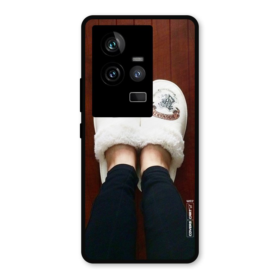 White Feets Metal Back Case for iQOO 11 5G