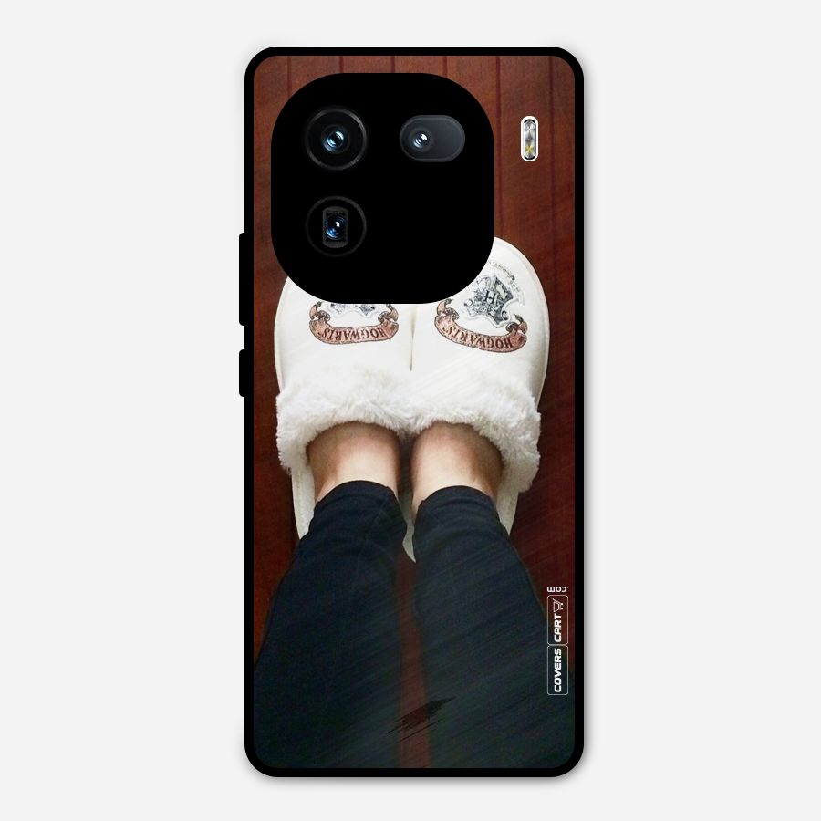 White Feets Metal Back Case for iQOO 12
