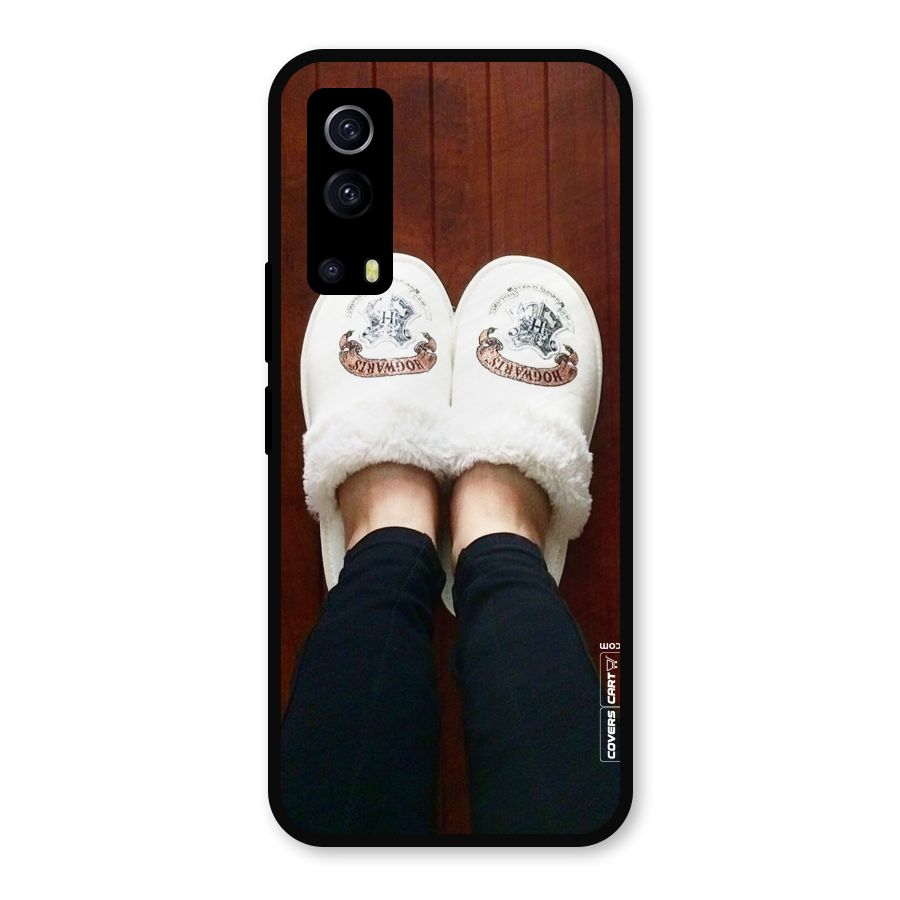 White Feets Metal Back Case for iQOO Z3