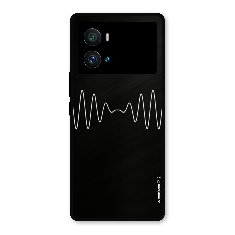 White Minimal Thread Metal Back Case for iQOO 9 Pro