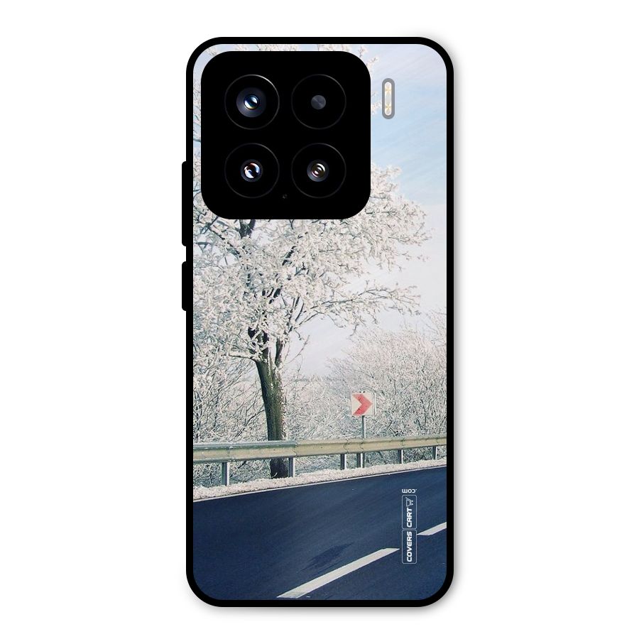 White Snow Tree Metal Back Case for Xiaomi 15