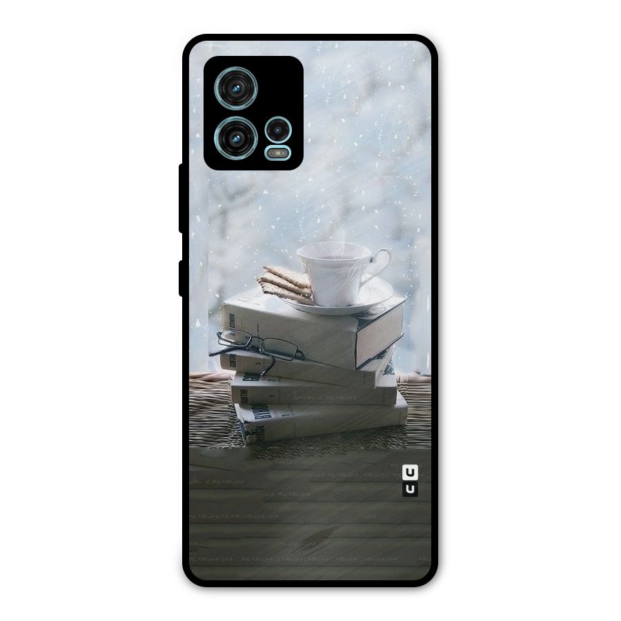 Winter Reads Metal Back Case for Moto G72