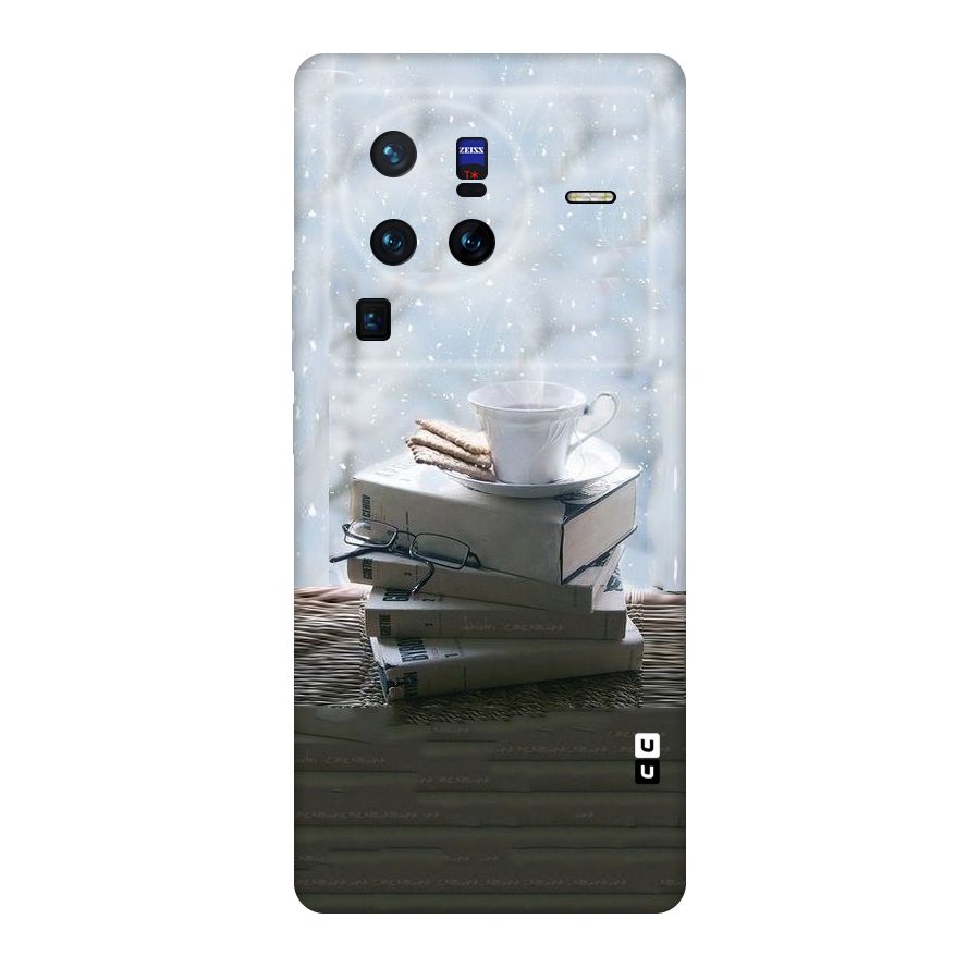 Winter Reads Original Polycarbonate Back Case for Vivo X80