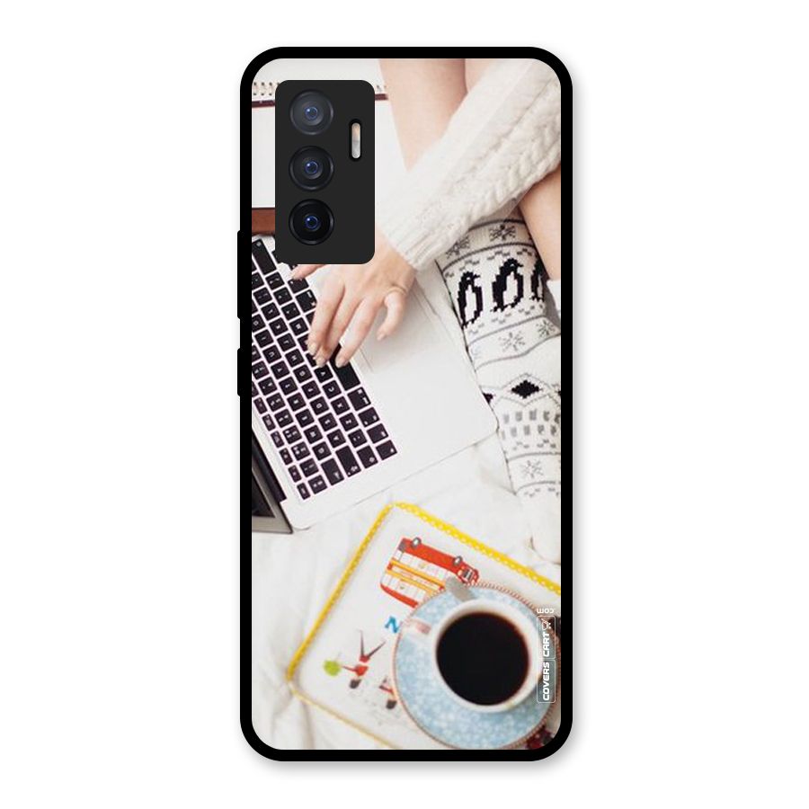 Winter Relaxation Glass Back Case for Vivo V23e