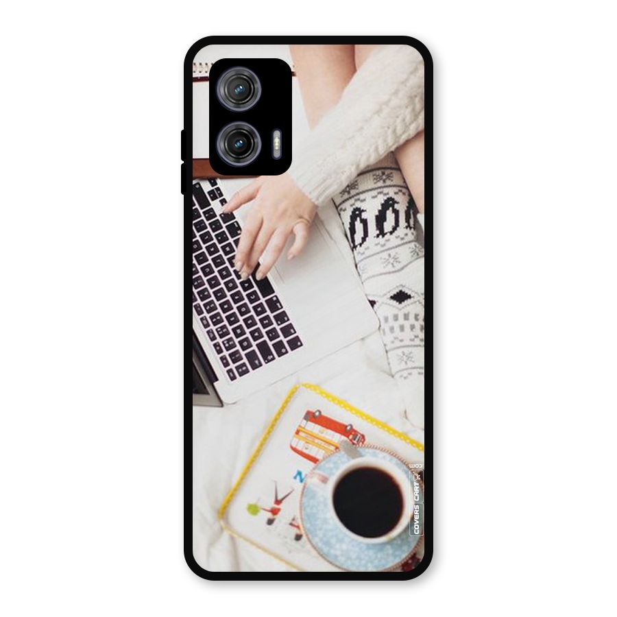 Winter Relaxation Metal Back Case for Moto G73