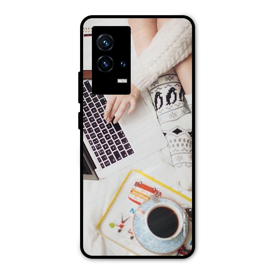 Winter Relaxation Metal Back Case for iQOO 9 5G