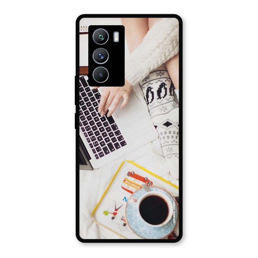 Winter Relaxation Metal Back Case for iQOO 9 SE