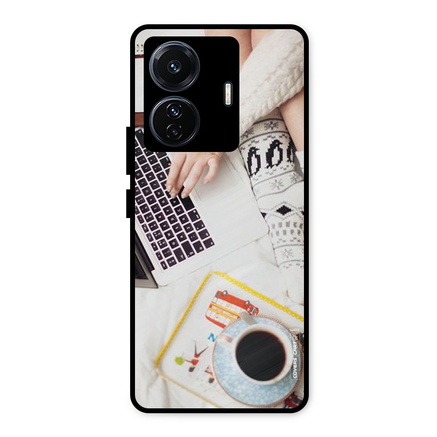 Winter Relaxation Metal Back Case for iQOO Z6