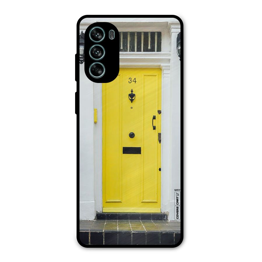 Yellow Door Metal Back Case for Moto G62
