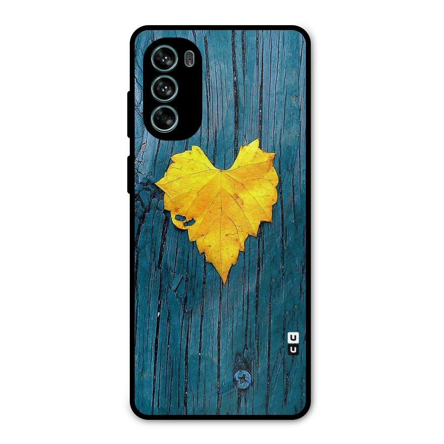Yellow Leaf Metal Back Case for Moto G62